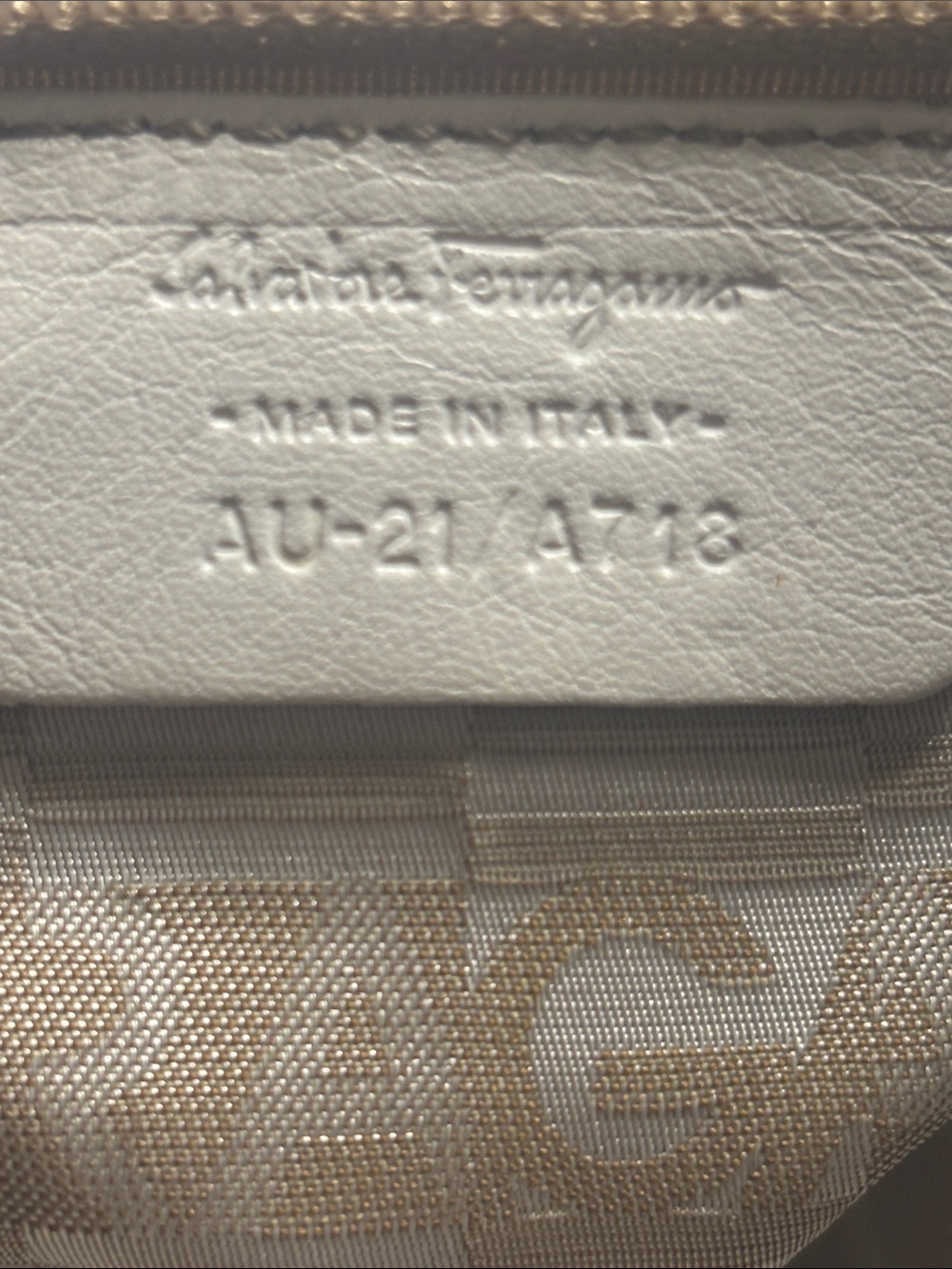 Authentic Y2K 2007 Salvatore Ferragamo Gancini Leather Tote Bag retail $1850.00 - Picture 9 of 9